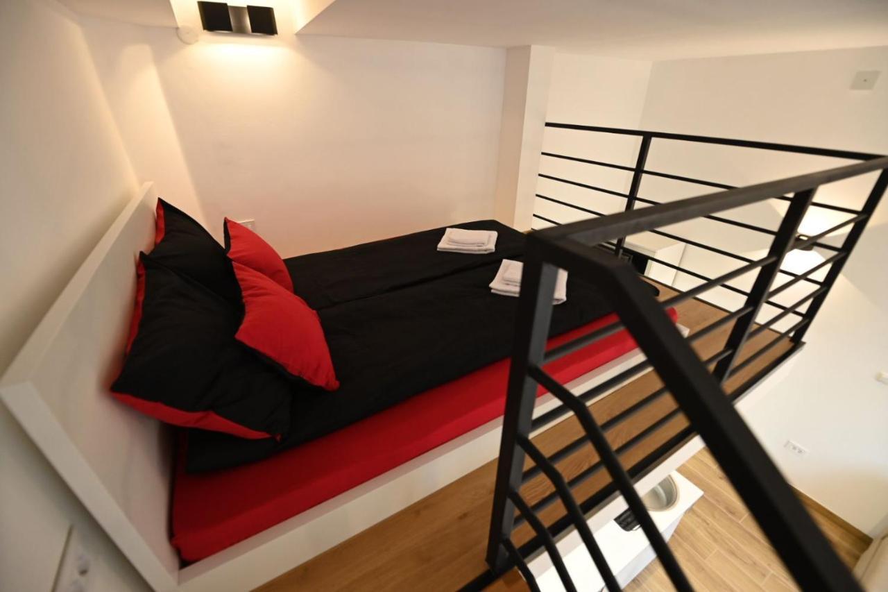 Bel Galleries Sajmiste Phòng bức ảnh